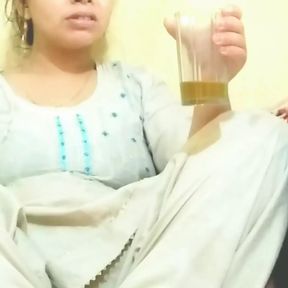 Drink kraane k baad bhai ki girlfriend ko apne bedroom mai le jaa kr chut chudai Kiya Hindi audio.