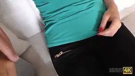 Hunt4k. lavventurosa denisse e felice di fare sesso per soldi a praga