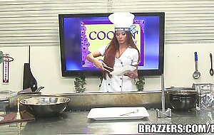 Brazzers - madison ivy know how to work her meat