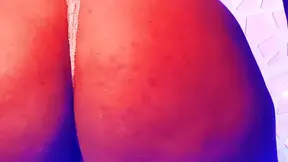 Enormous Rear Ebony enjoys her first creamy pie
