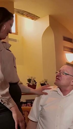 Opa bumst seine geile Stiefschwester   Clip 1