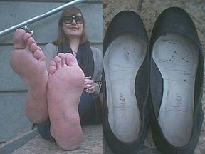 MY FEET ARE EMBARRISINGLY STINKY INTERVIEW