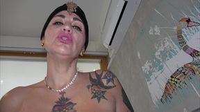 muslim milf real estate agent in hijab gets fucked by her client