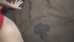 coroa safada goza de escorrer e faz um delicioso squirting mostrando que mulher goza de verdade