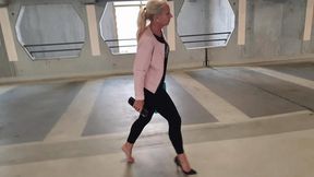 I lose my Louboutin high heel in the elevator HD mp4 1920x1080 copy