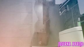 krl q tesao! videozinho solo cheia de tesao com o cacetao grosso depois do banho