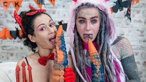 Skinny girls Anuskatzz and Stacy Bloom enjoy extreme back door fun