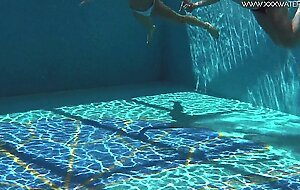 Lindsey Cruz and Jessica Lincoln enjoy each others bodies