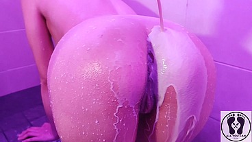 WET AND MESSY MILKY SHOWER ALL OVER ME RUBBING BOOBS PUSSY