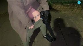 street girl forgets she has things hidden in her pussy and pulls them from her nasty pussy