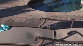 Stunning Sarah Luvv gets pussy fucked in the kitchen by BBC