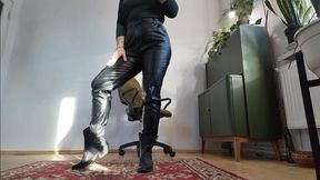 new leather pants looks so sexy in her ass aV