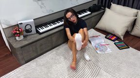 Art of Seduction: Coloring Tease & Messy Sock Solo