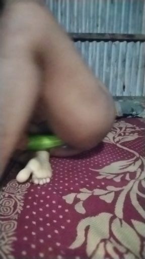 Village bhabi pussy rubbing and squirting orgasm for her boyfriend