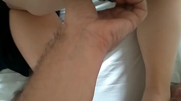 CORNO PINCELANDO A XOTA DA ESPOSA