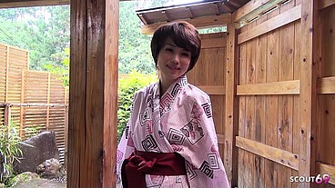 Japanese Geisha give Blowjob at Spa while Soap Massage in Uncensored JAV Porn