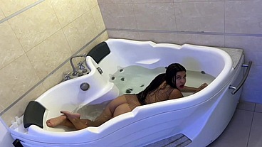 A well-equipped bathroom