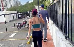 Le doy la mejor bienvenida a mi nueva vecina con la mejor follada de su vida.