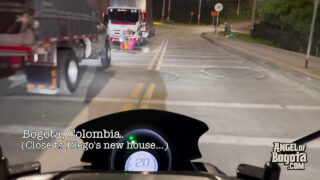 Amatör unga spanska homosexuella tar stora kukar djupt i rå POV anal action