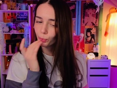 Cute blonde amateur webcam teen masturbating