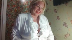 Naughty secretary fuck her boss for better salary