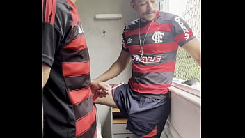 fiz troca troca com o jogador hetero