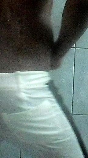 Twerking at Bath #4 'wet Dance Edition'