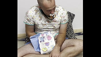Diaper Slut making Cummies