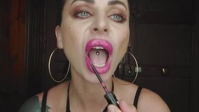 Lipstick fetish