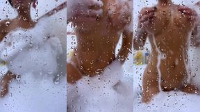 tu viens avec moi sous la douche ?