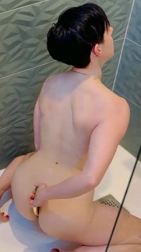 Je Me Fais Jouir Sous La Douche