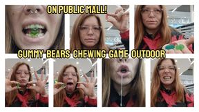 GUMMY BEARS CHEWING PLAY