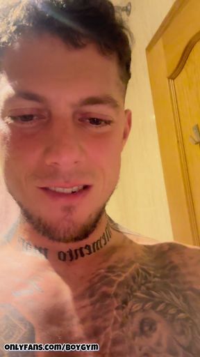 My Cock Pissing Myself