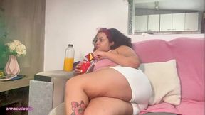 Fat Girl Massive Farts While Eating &amp_ Watching TV