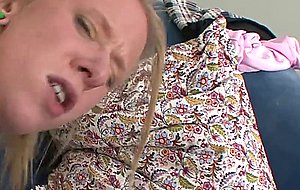 Hot slut gets nailed in the gym