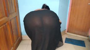 The Maid Sexually Excited and Shaking Her Big Ass, Suddenly Saw the Owner's Stepson and Fucked Her - Amateur