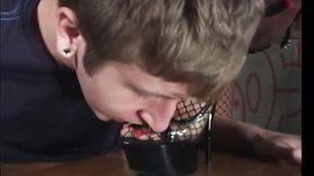 ”Ebony domina pegging her sissy slave”