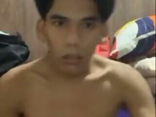 Habang wala pang tao sa bahay