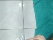 gozando no banheiro