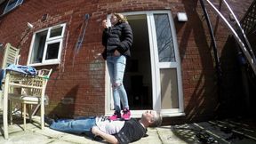 Chelsea Sneaker Smoking Trample In The Garden