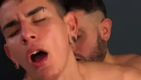 Bareback Me Daddy - Young bareback blowjobs