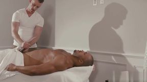 Straight black guy&amp;amp;#039 s bbc got hard during massage - interracial gay sex