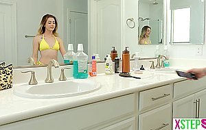 Hot teen stepsister Ruby Redbottom accidently send nudes to her stepbro