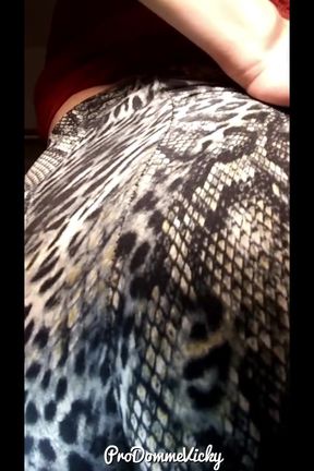 Gigantic fart show starring goddess Vicky