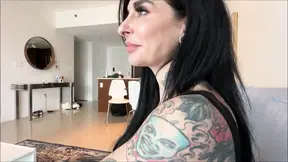 Goth chick rides hot milf in taboo family scene