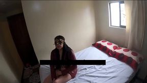 Encuentro a mi hijastro viendo porno