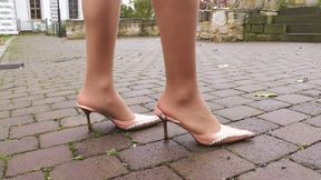 rpazz Walking tour in high heels (mp4-HD)