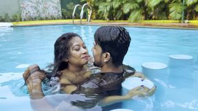 Hot Indian Couple Had Sex While Having Fun in the Swimming Pool.