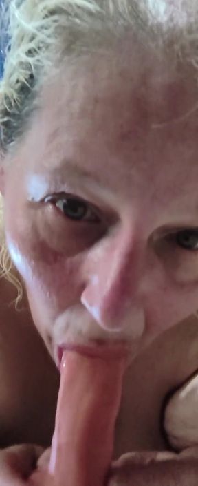 She Loves Fingering Her Ass Smelly White Trash
