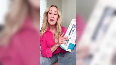 Hot mom Brandi Treasure reviews Fuck Toy